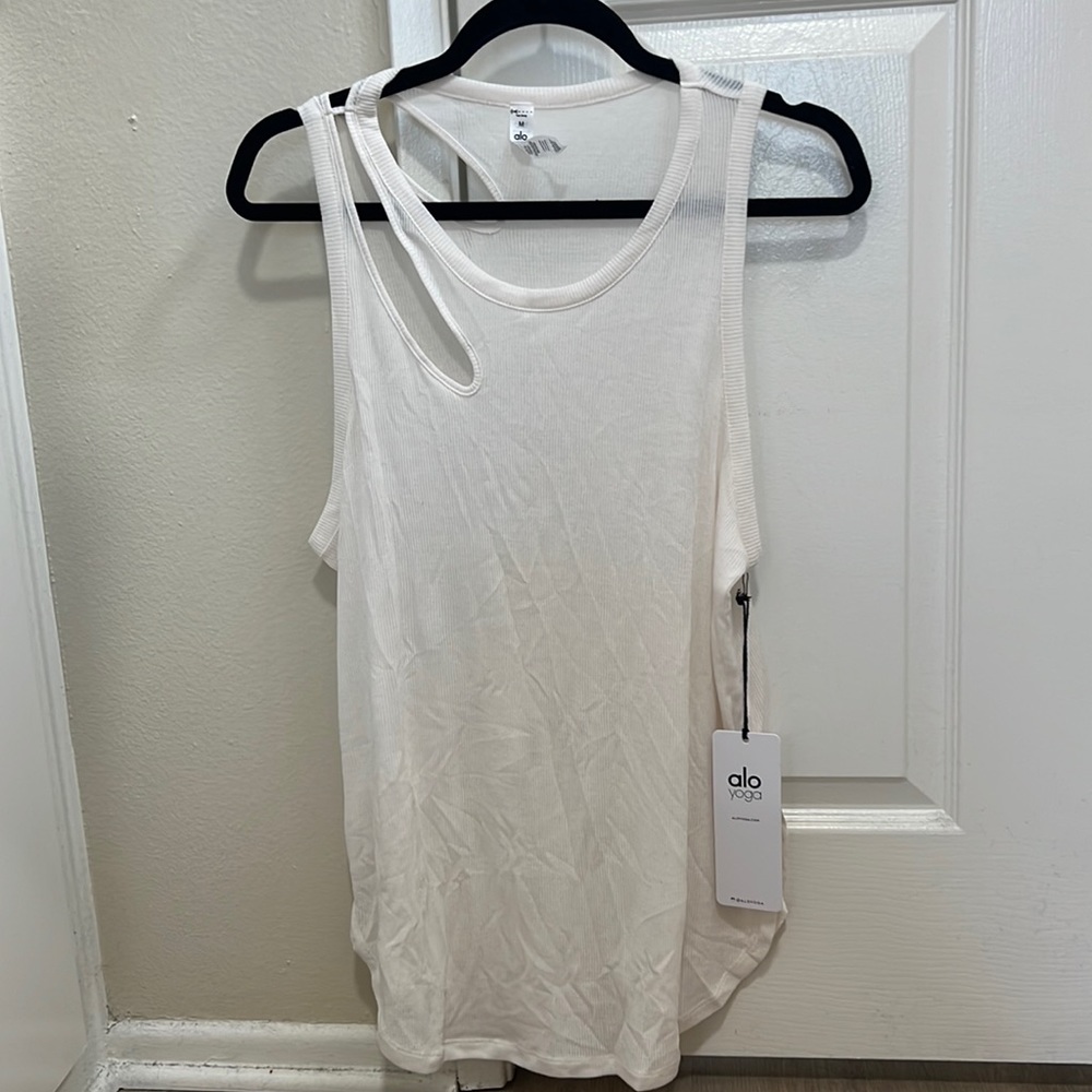New Alo Yoga Tank medium